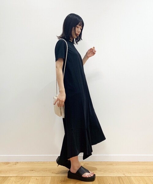 OPAQUE.CLIP(オペークドットクリップ)の「◆【C】イレヘムバックシャンカットソーワンピース【WEB限定サイズ】(ワンピース・レディース・チャコールグレー/ブラック/カーキ・40/38/36)」の13枚目の写真