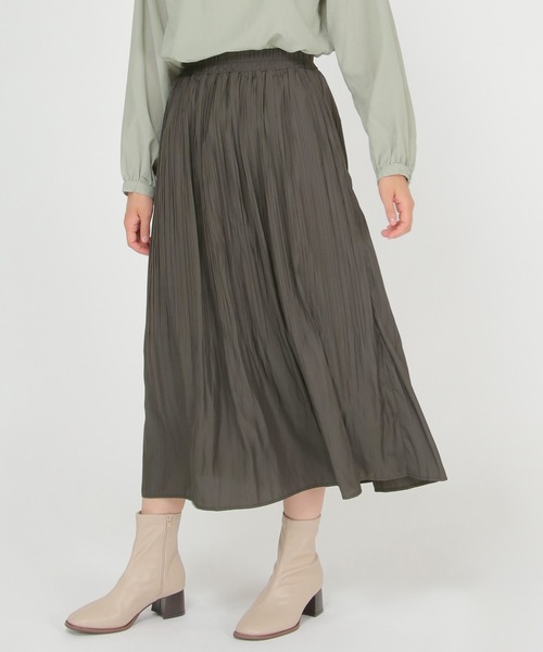 ikka(イッカ)の「カセン消しプリーツスカート(スカート・レディース・オフホワイト/チャコールグレー/スカイブルー/ベージュ・S/M/L)」の3枚目の写真