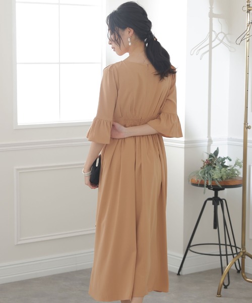 PourVous(プールヴー)の「イレギュラーヘムセレモニー 結婚式 パーティー ドレス オケージョン ミモレ丈&七分袖 フォーマル お呼ばれ 二次会 成人式 (ドレス・レディース・ベージュ/ネイビー/グレイッシュブルー・M/L)」の16枚目の写真