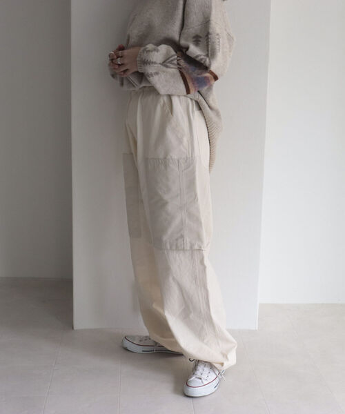 fredy emue（フレディエミュ）の「【ユニセックス】パラシュートパンツ（カーゴパンツ・レディース・オフホワイト/カーキ/ピンク・38）」の9枚目の写真