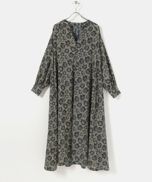 ITEMS URBANRESEARCH(アイテムズ アーバンリサーチ)の「花柄ラグランワンピース(ワンピース・レディース・ベージュ系その他/グリーン/グリーン系その他/ブルー系その他/マスタード・FREE/SMALL)」の21枚目の写真
