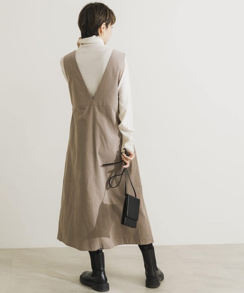 URBAN RESEARCH(アーバンリサーチ)の「『UR TECH』コーデュロイジャンパーワンピース(ワンピース・レディース・チャコールグレー/グレー系その他/ベージュ系その他・FREE)」の1枚目の写真