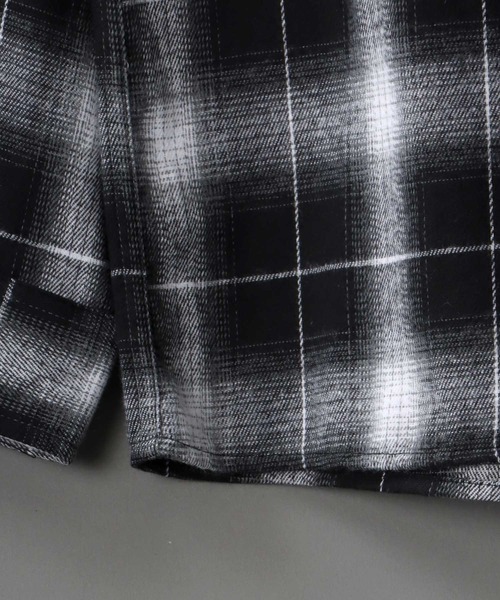 SITRY（シトリー）の「Oversize Drop shoulder check shirt/オーバーサイズ ドロップショルダー チェック シャツ（シャツ/ブラウス・メンズ・ホワイト/レッド/イエロー/グリーン・LL/M/L）」の7枚目の写真