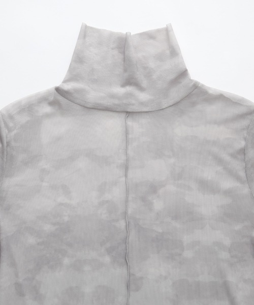 Chaco closet(チャコ クローゼット)の「シアーニュアンスプリントハイネックトップス(Tシャツ/カットソー・レディース・オレンジ/ベージュ/グレー系/グリーン/グレー・FREE)」の8枚目の写真