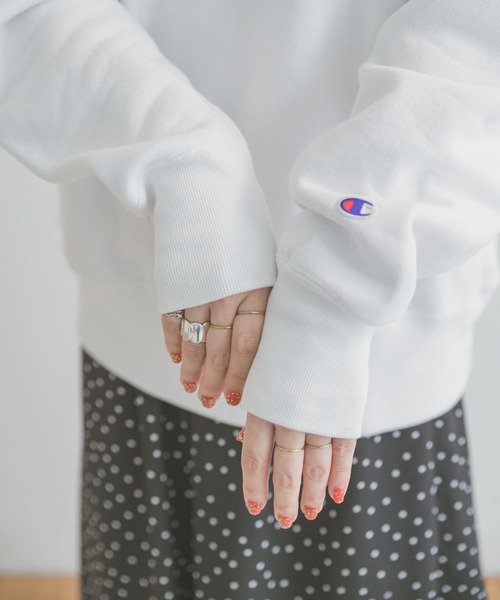 Champion（チャンピオン）の「Champion　REVERSE WEAVE SWEAT（ニット/セーター・レディース・ネイビー/オートミール/ホワイト・LARGE）」の9枚目の写真