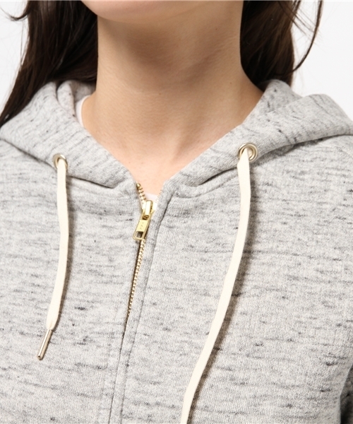 earth music&ecology(アースミュージックアンドエコロジー)の「宮崎あおいCM着用【パーカーパーカー】あらびき杢パーカー(パーカー・レディース・杢グレー/ライトグレー・MEDIUM/SMALL)」の6枚目の写真