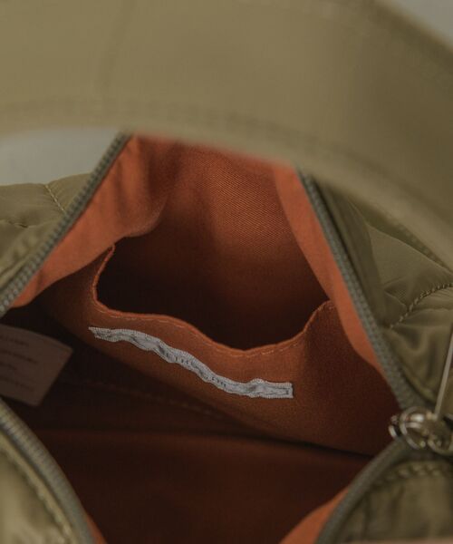 RETRO GIRL(レトロガール)の「キルティング2WAYバッグ(ショルダーバッグ・レディース・ブラック/ナチュラル/グリーン・ONE SIZE)」の12枚目の写真