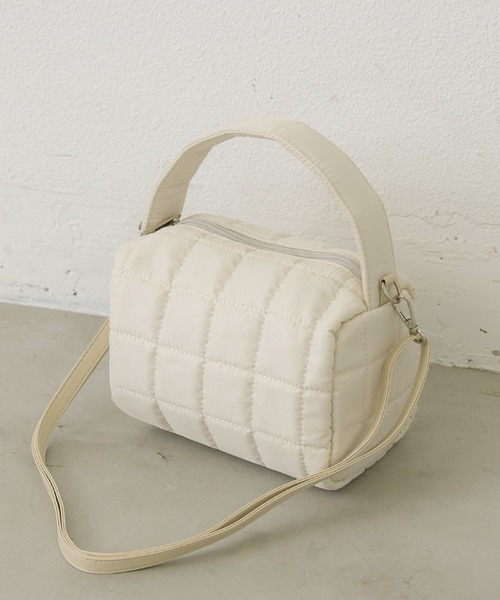 RETRO GIRL(レトロガール)の「キルティング2WAYバッグ(ショルダーバッグ・レディース・ブラック/ナチュラル/グリーン・ONE SIZE)」の1枚目の写真