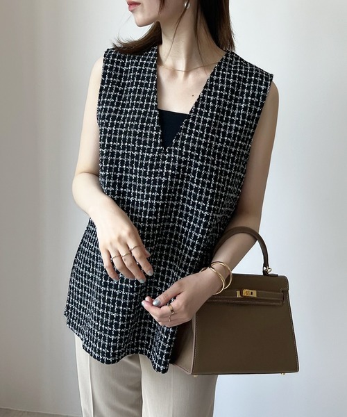 Futier land（フューティアランド）の「Vネックツイードベスト（ベスト・レディース・ホワイト/ブラック/ネイビー・FREE）」の6枚目の写真