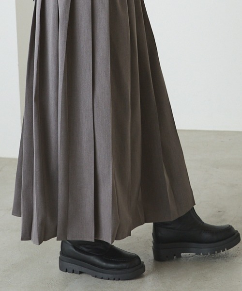 forksy.(フォルクシー)の「【forksy.】ツイルプリーツロングスカート(スカート・レディース・ダークブラウン/ブラック/カーキ/杢グレー/ライトブルー/クリーム・FREE)」の16枚目の写真