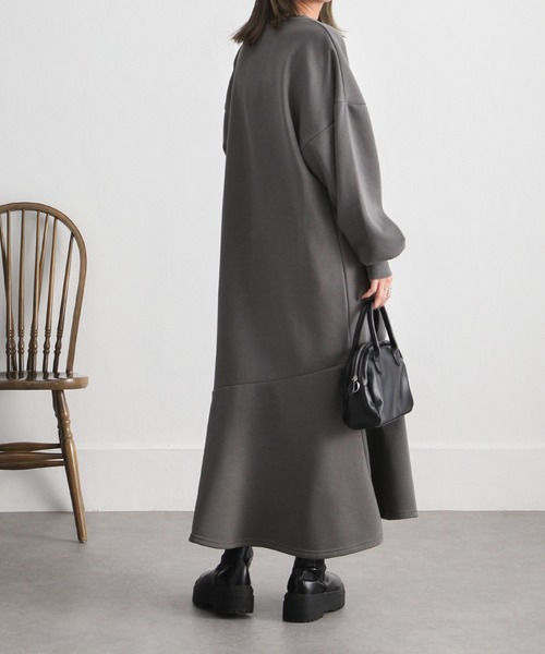 Chillfar（チルファー）の「スウェットロングワンピース（ワンピース・レディース・オートミール/ブラウン/ホワイト/ブラック/チャコール/ネイビー/杢グレー・LARGE/MEDIUM）」の14枚目の写真