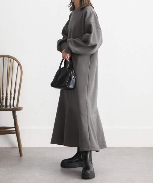 Chillfar（チルファー）の「スウェットロングワンピース（ワンピース・レディース・オートミール/ブラウン/ホワイト/ブラック/チャコール/ネイビー/杢グレー・LARGE/MEDIUM）」の13枚目の写真