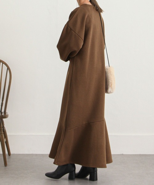 Chillfar（チルファー）の「スウェットロングワンピース（ワンピース・レディース・オートミール/ブラウン/ホワイト/ブラック/チャコール/ネイビー/杢グレー・LARGE/MEDIUM）」の20枚目の写真