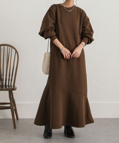 Chillfar（チルファー）の「スウェットロングワンピース（ワンピース・レディース・オートミール/ブラウン/ホワイト/ブラック/チャコール/ネイビー/杢グレー・LARGE/MEDIUM）」の22枚目の写真