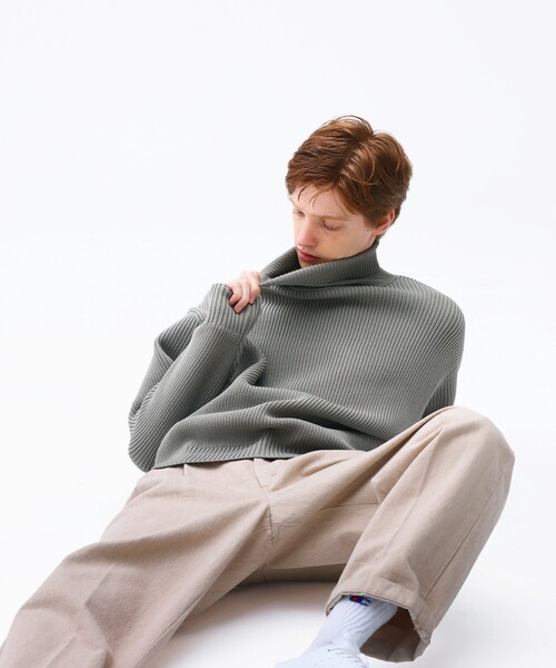 THE SHOP TK (ザ ショップ ティーケー )の「◆【洗える/軽量素材】ポリ畦タートルネックニット(ニット/セーター・メンズ・サンドベージュ/ボルドー/ブラック/オフホワイト・02/03/04)」の12枚目の写真