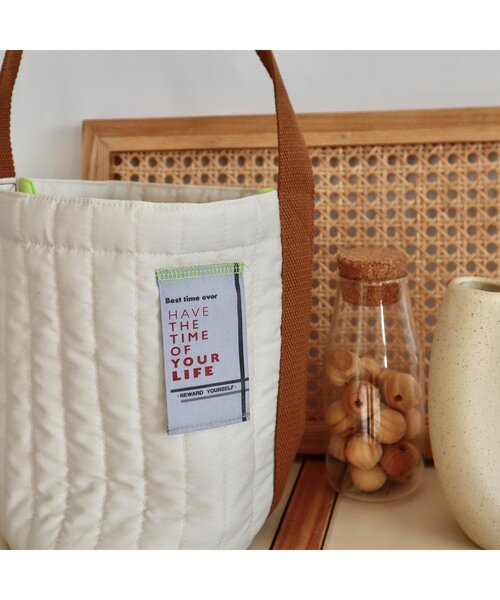 BREEZE by yumi.（ブリーズバイユミ）の「WEB限定 ヌビ（キルティング）バッグ 【BREEZE by yumi】（ハンドバッグ・キッズ・アイボリー・FREE）」の3枚目の写真