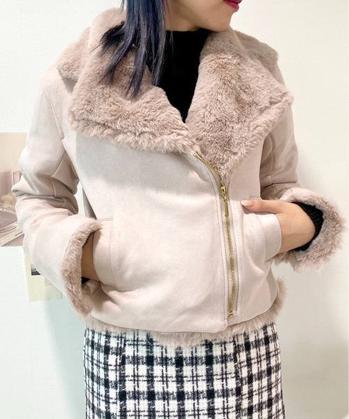 CECIL McBEE（セシルマクビー）の「フェイクスエードファーライダース