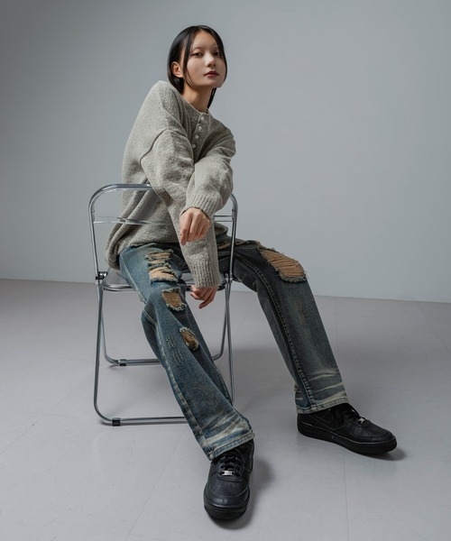 FOLLOWIN(フォロウィン)の「【UNISEX】オーバーフィットソフトボタンニット(Tシャツ/カットソー・レディース・オートミール/グリーン/アイボリー/イエロー/オレンジ/ブルー/ピンク/ブラック/ベージュ・FREE)」の15枚目の写真