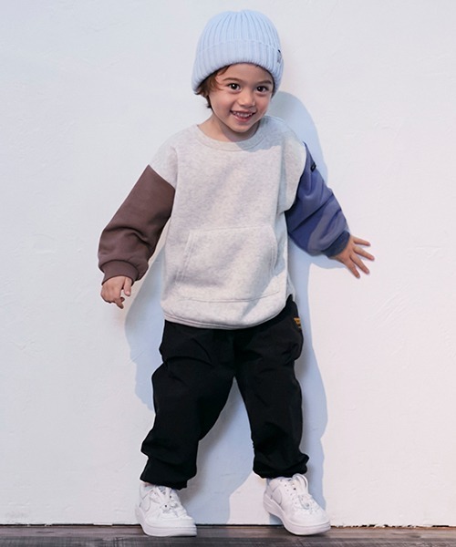 petit main(プティマイン)の「ナイロンパンツ(その他パンツ・キッズ・レッド/ブラック/ライトカーキ・130cm/90cm/110cm/100cm/80cm/140cm/120cm/150cm)」の2枚目の写真