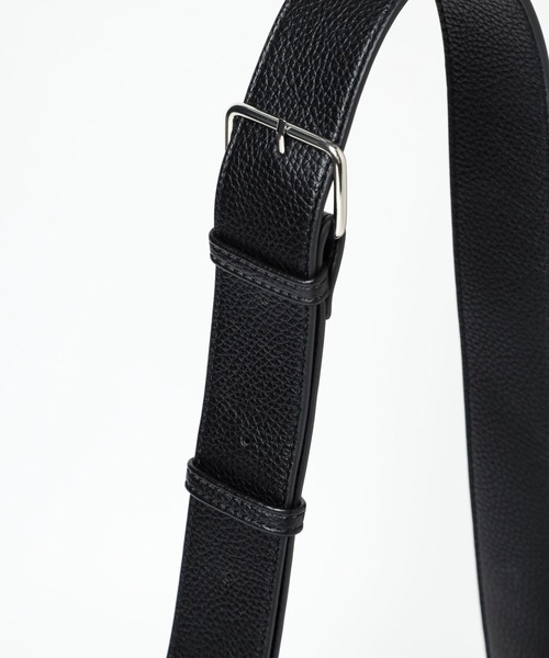 LOWRYS FARM（ローリーズファーム）の「ヤワラカルイショルダーＢＡＧ　181943（ショルダーバッグ・レディース・シルバー/ブラック/アイボリー・FREE）」の17枚目の写真