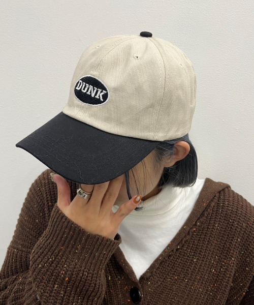 nemne store(ネンネストア)の「【nemne】配色ロゴ入りキャップ(キャップ・レディース・ベージュ/ブラック・フリー)」の1枚目の写真