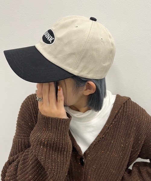 nemne store(ネンネストア)の「【nemne】配色ロゴ入りキャップ(キャップ・レディース・ベージュ/ブラック・フリー)」の3枚目の写真