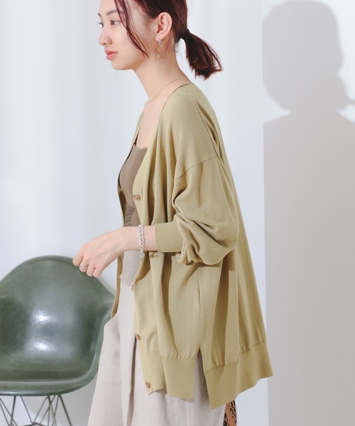 B:MING by BEAMS(ビーミングバイビームス)の「B:MING by BEAMS / シアー ビッグ カーディガン(カーディガン/ボレロ・レディース・オフホワイト/スミクロ/マスタード/ブルー系・FREE)」の4枚目の写真