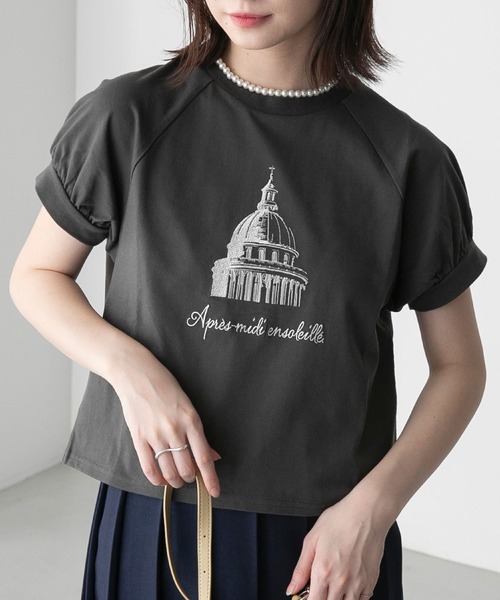 BONLECILL(ボンルシール)の「フレンチモチーフ刺繍 クロップド パフスリーブ半袖Tシャツ(Tシャツ/カットソー・レディース・モスグリーン/オートミール/チャコールグレー/オフホワイト・FREE)」の2枚目の写真