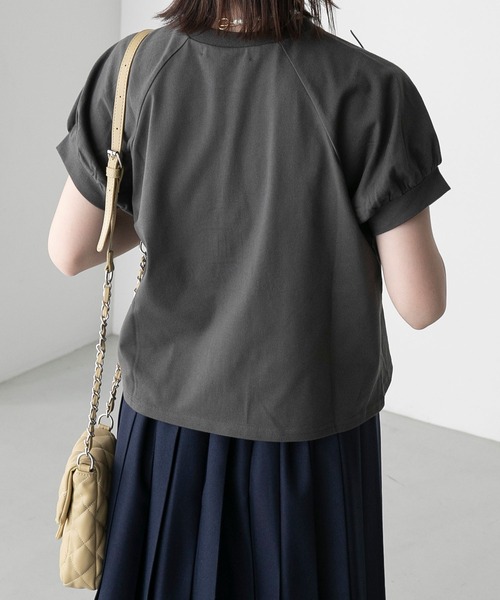 BONLECILL(ボンルシール)の「フレンチモチーフ刺繍 クロップド パフスリーブ半袖Tシャツ(Tシャツ/カットソー・レディース・モスグリーン/オートミール/チャコールグレー/オフホワイト・FREE)」の21枚目の写真