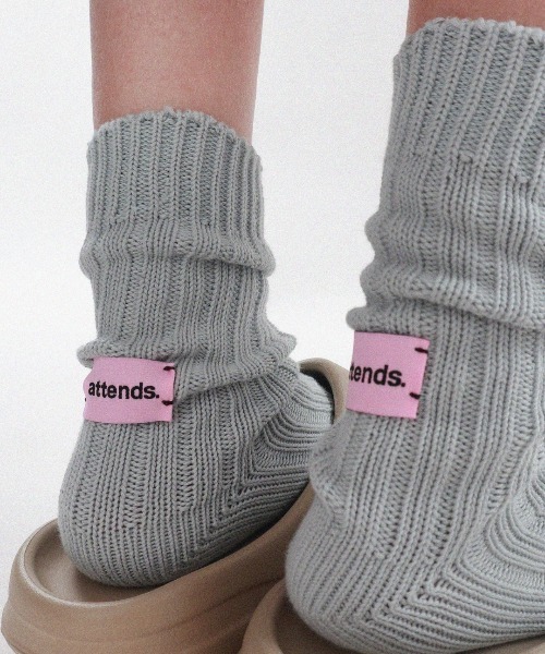 Vipoa(ヴィポア)の「バックデザイン厚手リブソックス(ソックス/靴下・レディース・グリーン/ピンク/ライトブルー/アイボリー/ブラック/グレー・FREE)」の3枚目の写真