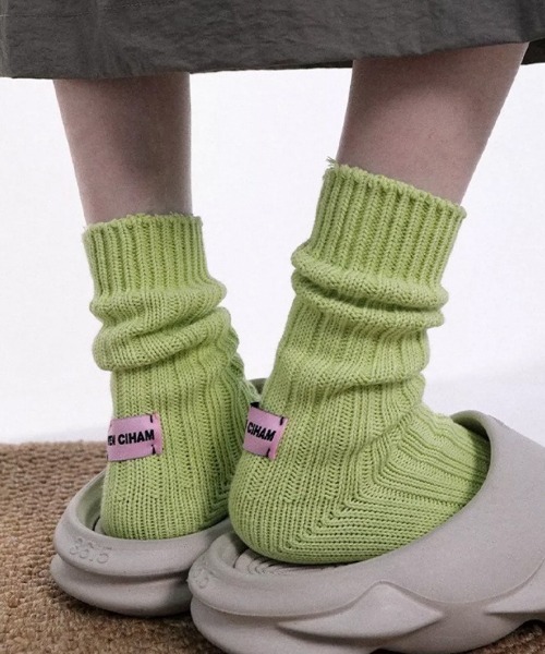 Vipoa(ヴィポア)の「バックデザイン厚手リブソックス(ソックス/靴下・レディース・グリーン/ピンク/ライトブルー/アイボリー/ブラック/グレー・FREE)」の4枚目の写真