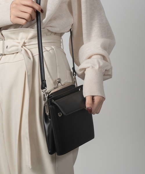 Amiur（エミレ）の「clasp multiway bag（ショルダーバッグ・レディース・ブラック/アイボリー/ブラウン系・FREE）」の14枚目の写真