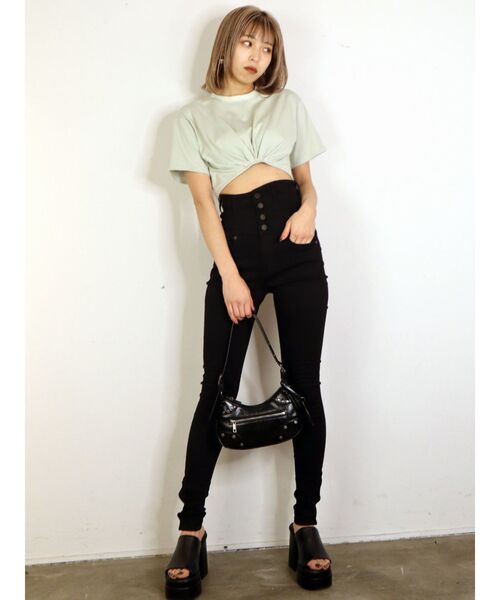 EMODA(エモダ)の「アシンメトリーラインハイウエストパギンス(デニムパンツ・レディース・ブラック/インディゴブルー・SMALL/MEDIUM/X-SMALL)」の16枚目の写真