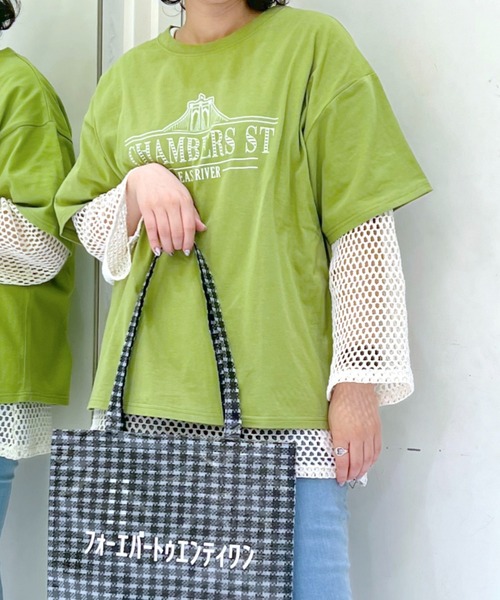 FOREVER 21(フォーエバー トゥエンティーワン)の「【STREET】アソートビッグTシャツ(Tシャツ/カットソー・レディース・ホワイト/ブラック/レッド/ブルー/グリーン・FREE)」の4枚目の写真