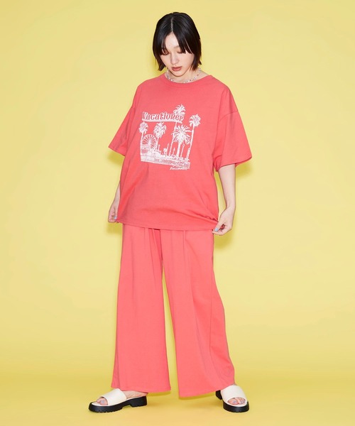 FOREVER 21(フォーエバー トゥエンティーワン)の「【STREET】アソートビッグTシャツ(Tシャツ/カットソー・レディース・ホワイト/ブラック/レッド/ブルー/グリーン・FREE)」の16枚目の写真