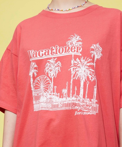 FOREVER 21(フォーエバー トゥエンティーワン)の「【STREET】アソートビッグTシャツ(Tシャツ/カットソー・レディース・ホワイト/ブラック/レッド/ブルー/グリーン・FREE)」の9枚目の写真