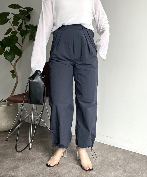 prose verse（プロズヴェール）の「裾ドロストパラシュートパンツ（カーゴパンツ・レディース・カーキ/チャコール・ﾌﾘ-）」の7枚目の写真