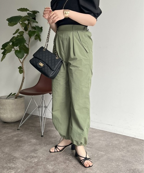 prose verse（プロズヴェール）の「裾ドロストパラシュートパンツ（カーゴパンツ・レディース・カーキ/チャコール・ﾌﾘ-）」の16枚目の写真