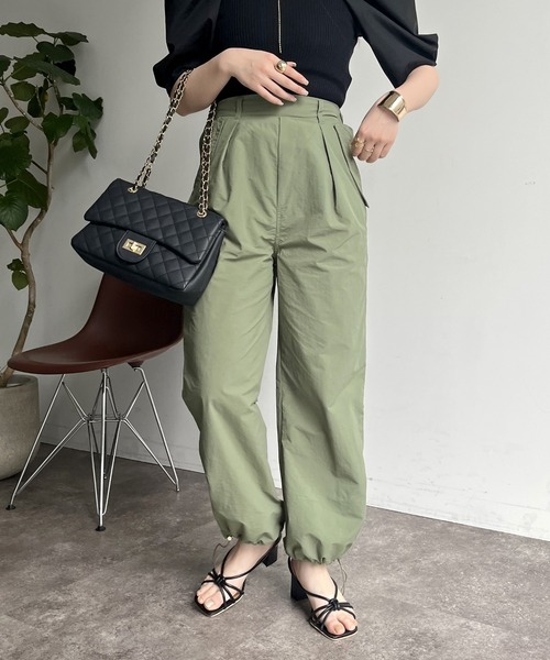 prose verse（プロズヴェール）の「裾ドロストパラシュートパンツ（カーゴパンツ・レディース・カーキ/チャコール・ﾌﾘ-）」の19枚目の写真