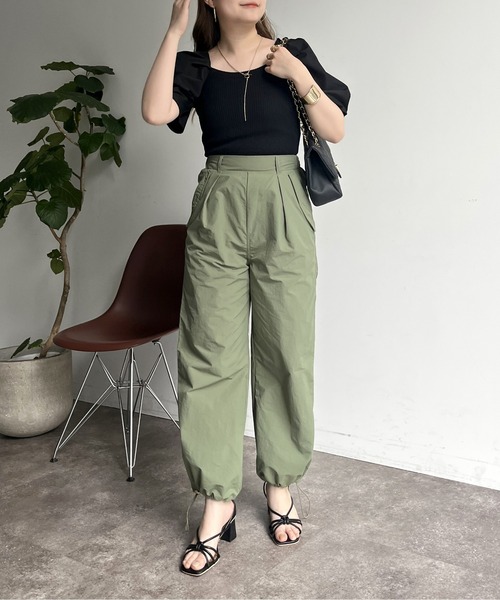prose verse（プロズヴェール）の「裾ドロストパラシュートパンツ（カーゴパンツ・レディース・カーキ/チャコール・ﾌﾘ-）」の21枚目の写真
