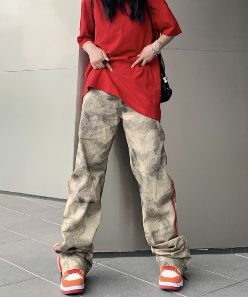 meJane（ミージェーン）の「サイドZIPカモフラデザインパンツ（カーゴパンツ・レディース・ダークベージュ・S/M）」の3枚目の写真
