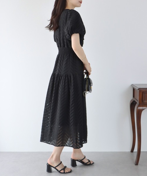 BLUEEAST（ブルーイースト）の「デコルテ開きレースワンピース（ワンピース・レディース・ブラック/オレンジ/ホワイト・MEDIUM）」の16枚目の写真