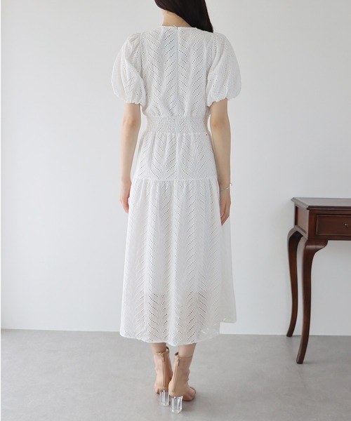 BLUEEAST（ブルーイースト）の「デコルテ開きレースワンピース（ワンピース・レディース・ブラック/オレンジ/ホワイト・MEDIUM）」の13枚目の写真