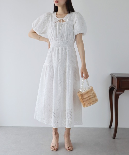 BLUEEAST（ブルーイースト）の「デコルテ開きレースワンピース（ワンピース・レディース・ブラック/オレンジ/ホワイト・MEDIUM）」の8枚目の写真