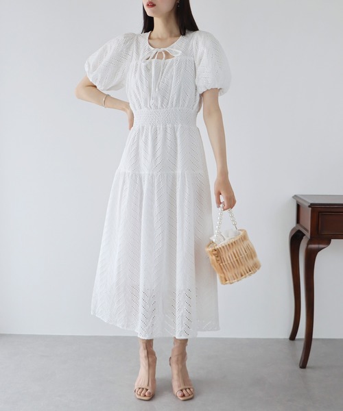 BLUEEAST（ブルーイースト）の「デコルテ開きレースワンピース（ワンピース・レディース・ブラック/オレンジ/ホワイト・MEDIUM）」の19枚目の写真