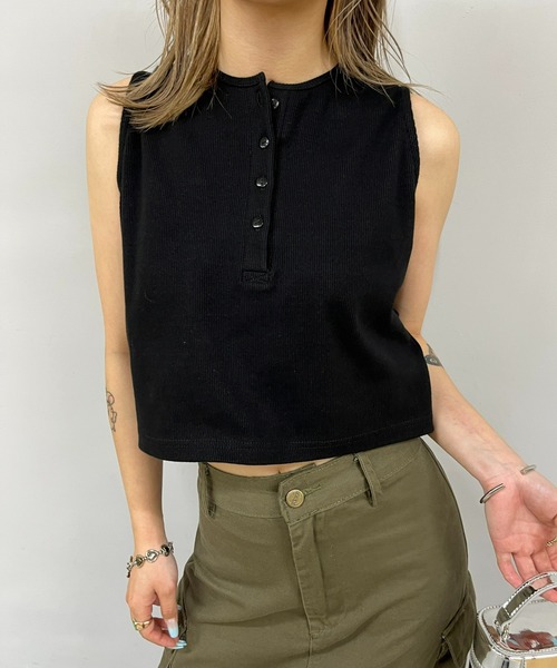 WHO'S WHO gallery（フーズフーギャラリー）の「ヘンリーネックタンク（タンクトップ・レディース・チャコールグレー/ブラック/ホワイト/ライトグレー/レッド・FREE）」の10枚目の写真