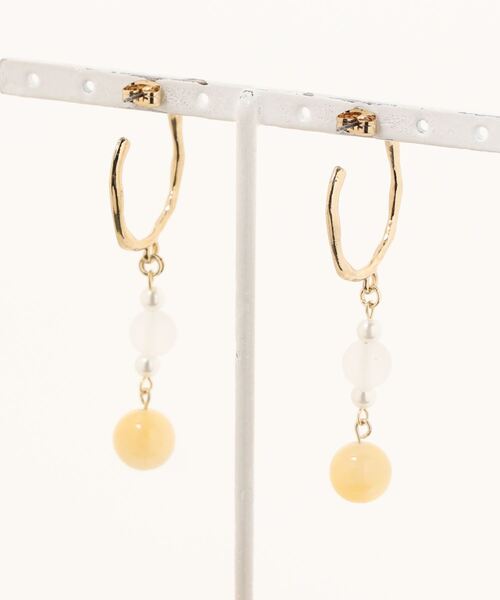 tone(トーン)の「【-lensa-】ハニーストーンのゴールドピアス(MA)(ピアス(両耳用)・レディース・ゴールド・FREE)」の2枚目の写真