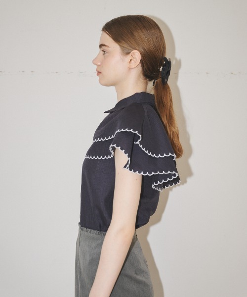 MIRO AMURETTE（ミロアミュレット）の「scallop collar blouse