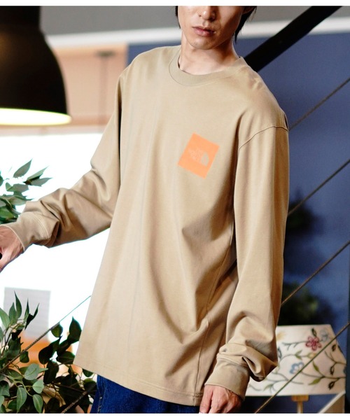 THE NORTH FACE（ザノースフェイス）の「THE NORTH FACE/ザ・ノース・フェイス L/S SQUARE LOGO TEE 長袖Tシャツ/ロンT ワンポイント UVケア NT82334（Tシャツ/カットソー・メンズ・ホワイト/ブラック/グレイッシュブルー/ミックスグレー/ベージュ/ブルー・L/XL/S/M/XXL）」の4枚目の写真