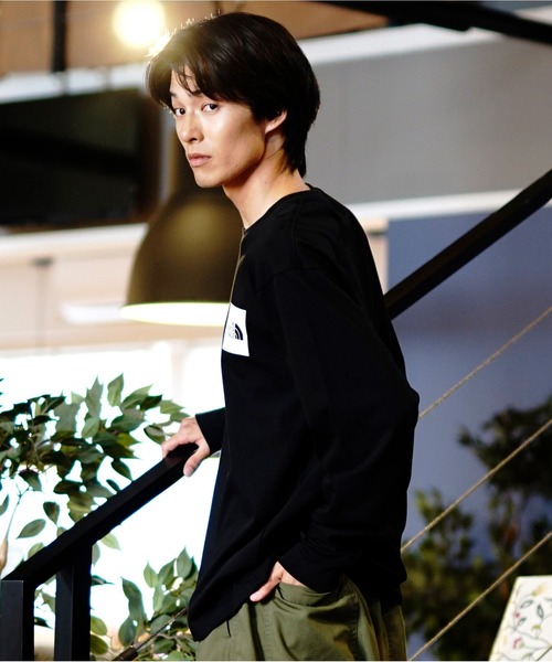 THE NORTH FACE（ザノースフェイス）の「THE NORTH FACE/ザ・ノース・フェイス L/S SQUARE LOGO TEE 長袖Tシャツ/ロンT ワンポイント UVケア NT82334（Tシャツ/カットソー・メンズ・ホワイト/ブラック/グレイッシュブルー/ミックスグレー/ベージュ/ブルー・L/XL/S/M/XXL）」の18枚目の写真